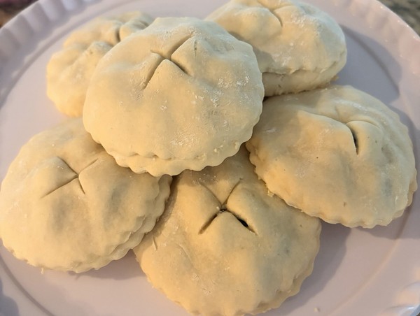 Galletas rellenas de pasas antiguas de moda (una docena) caseras