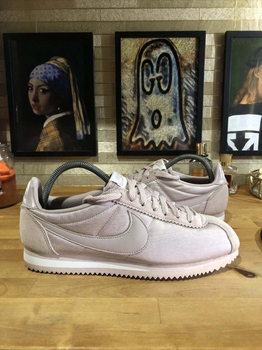 Nike cortez bébé sale
