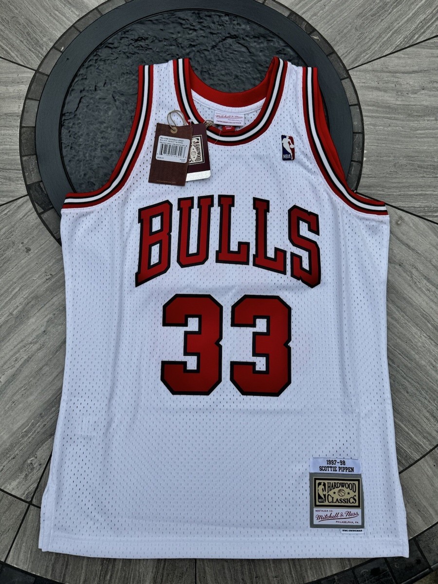 Mitchell & Ness Chicago Bulls Home Scottie Pippen 1997-98 Swingman