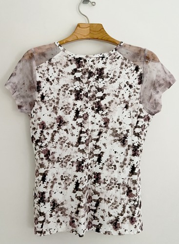 $58 NWT~TAHARI “Cut and Sewn” Top Sz M Brown Floral Short Sleeves Mesh Modal - Picture 3 of 7