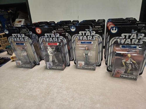 Lot of 30 New Sealed Star Wars Original Trilogy Collection Figures - Picture 4 of 8