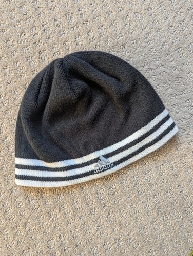 VTG Adidas Beanie Hat Cap Mens One Size Black Knit Y2K 3 Stripe Logo Climawarm - Picture 4 of 4