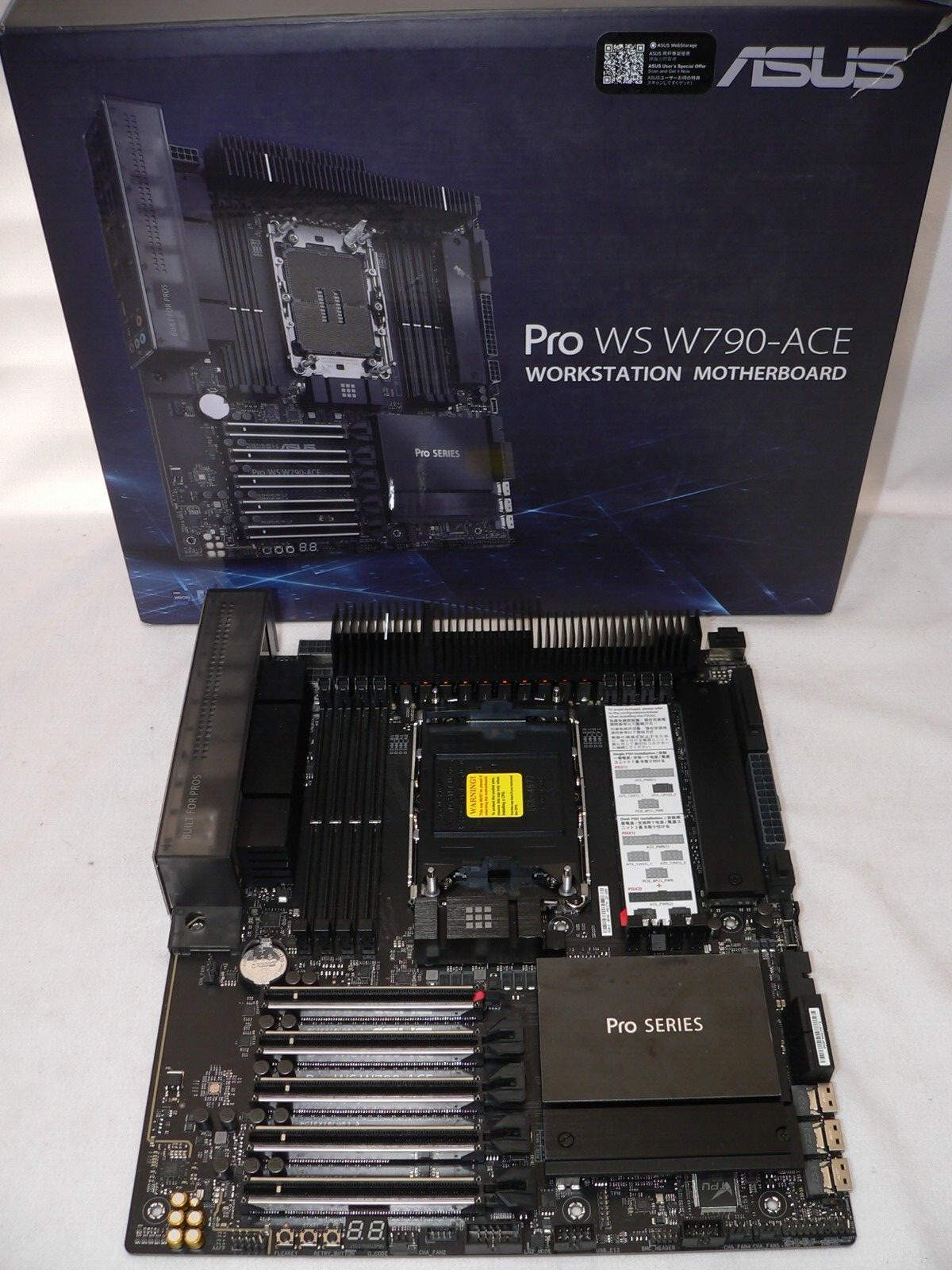 Asus PRO WS W790 ACE LGA4677 DDR5 RDIMM M.2 SlimSAS USB 3.2 10GbLAN Motherboard