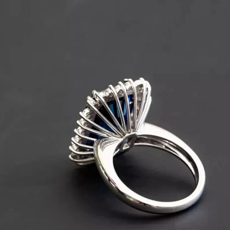 Обручальное кольцо из чистого белого золота 14 карат с натуральным сапфиром и бриллиантом огранки изумруд 5,10 карата - Изображение 3 из 4