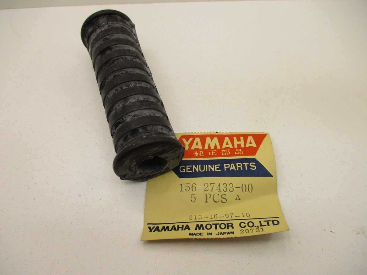 ☺︎ Yamaha YZ250 YZ400 IT 400 NOS OEM Left Foot Rest Peg # 1W4