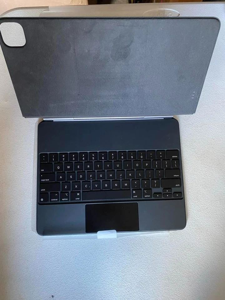 Apple Magic Keyboard for iPad Air 13-inch (M2) - Black - See Description - Image 3 of 4