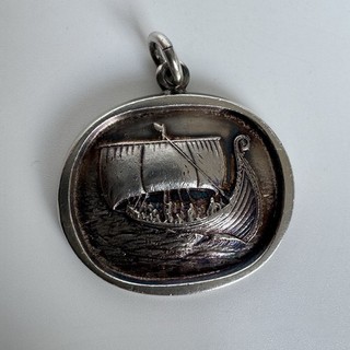 Colgante vintage de plata esterlina 925 vikingo Longship de Jack Spencer de los años 70 firmado JS