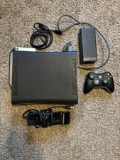 Microsoft Xbox 360 Console di Gioco 120GB HDD, Base di Ricarica, Controller 