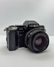 VINTAGE SLR Minolta Maxxum 7000 AF 35mm and f/4 35-70mm AF Macro Zoom lens