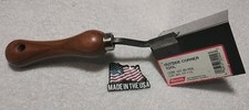 OUTILS MURAUX 82-002 2-1/4"×4-1/8" MANCHE BOIS ACIER INOXYDABLE FINITION 90° USA