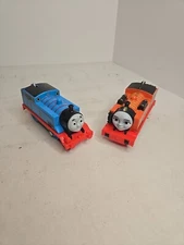  2013 Nia and Thomas & Friends Trackmaster Motorized Train Engine lot 2 tested