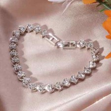 Pulsera ajustable con dije de corazón y brillantes diamantes de imitación