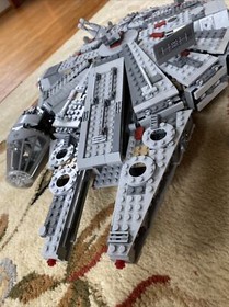 LEGO Star Wars: Millennium Falcon (75105)