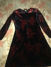 Cute evening dress by "Teddi" 90% polyester-Black&red.Pine tree branch desIGN