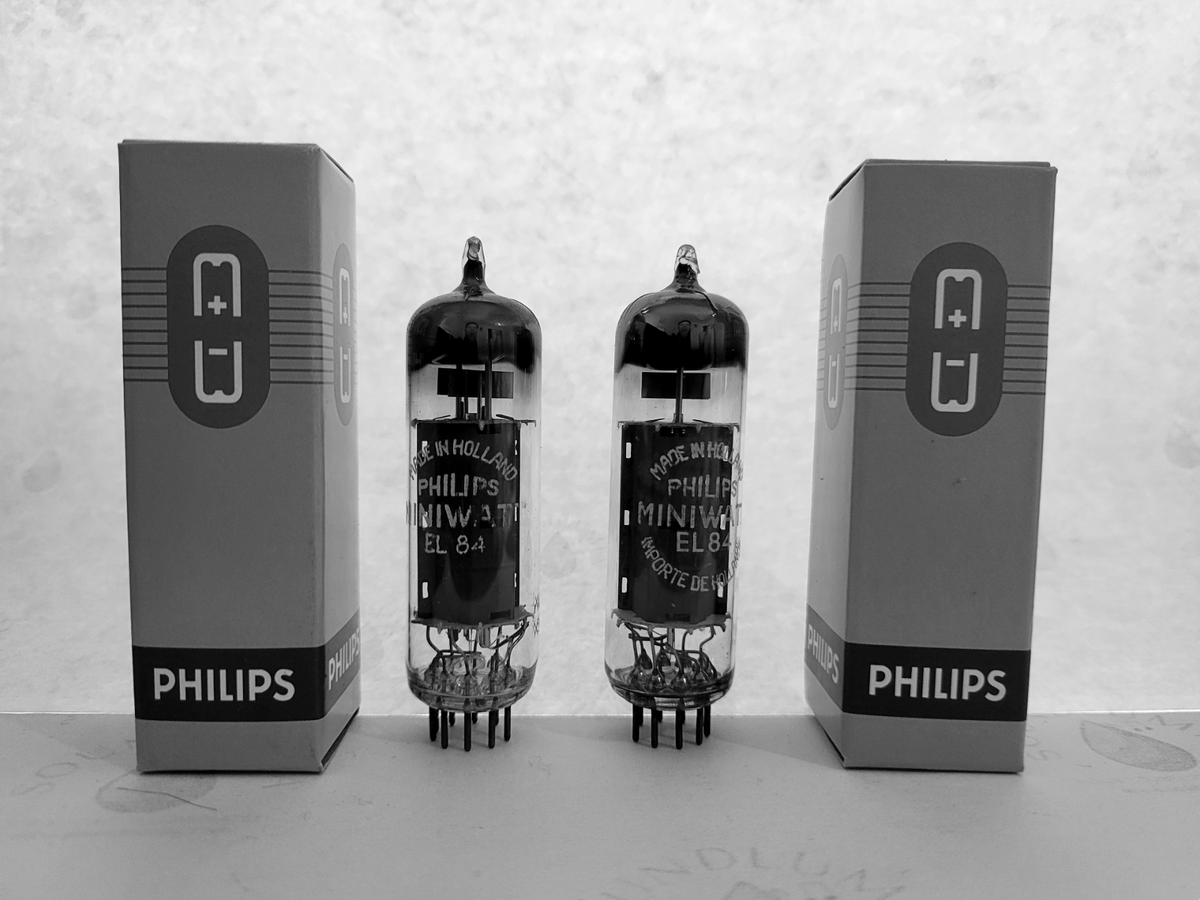 Philips Miniwatt EL84 ヘールレン製 真空管4本マッチド 2x Philips Miniwatt EL84 6BQ5 D-getter Tubes - Sittard, NL 1955