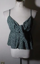 SHEIN Green Stretch Cropped Spaghetti Strap Top Size M NWOT