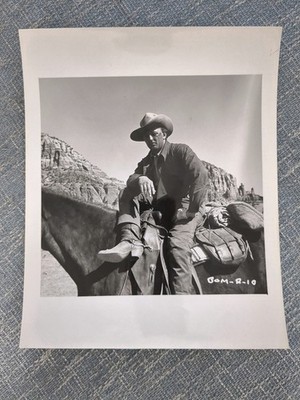 Promotional Photo Of Robert Mitchum As Jim Garry  From ''Blood On The Moon'' 1948