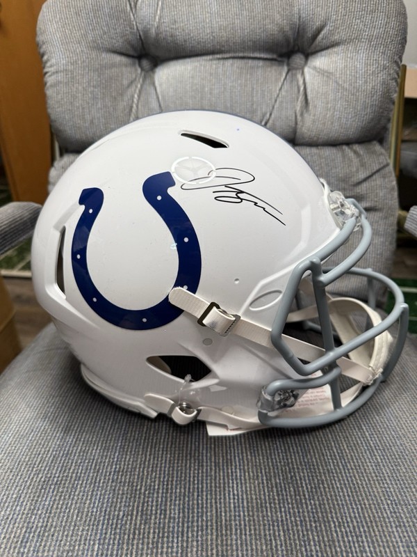 Jonathan Taylor Colts Signed Full-Size Authentic Helmet (Fanatics Auth.)