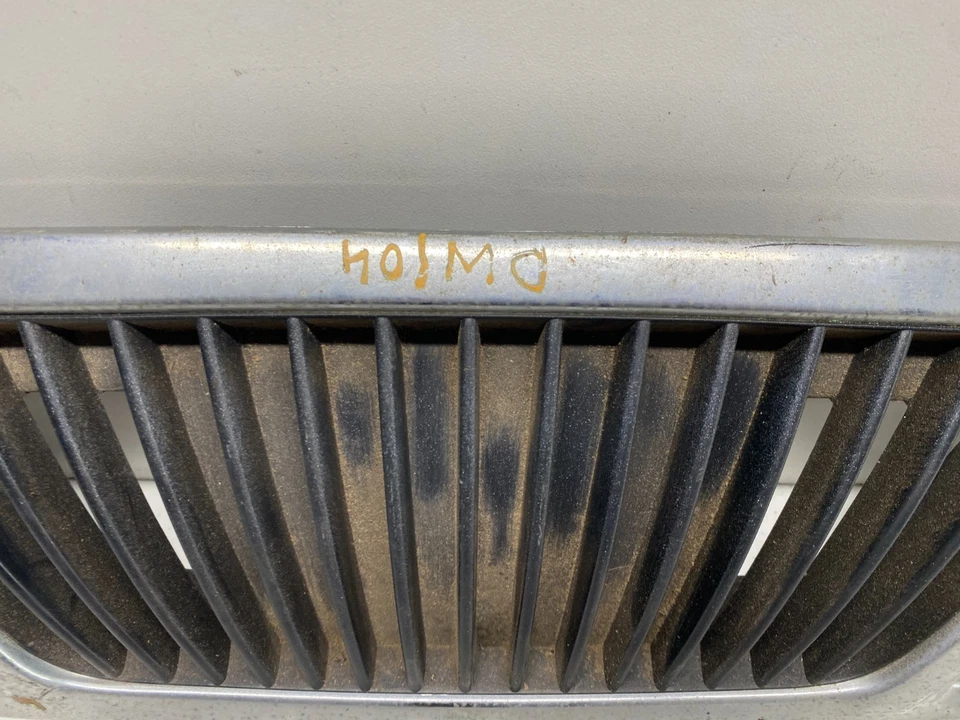 1998 - 2000 DAEWOO LANOS FRONT GRILLE OEM, 104-58879 - Image 2 of 4