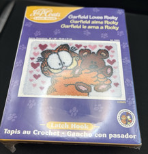 JP Coats Garfield Loves Pooky Latch Hook Kit New Sealed 30  x 20  