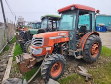 Kubota M8200 Cab