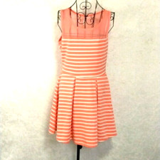 POOF! Pleated Dress Women XL Mesh Yoke Side Zip Stretch Beach Travel Party City