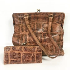 Hobo International Set Shoulder Slim Bag Clutch Wallet DIstress Leather Kisslock