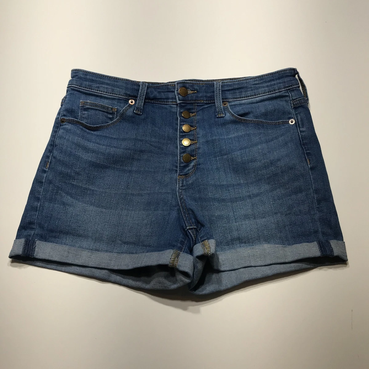 Universal Thread Shorts Womens Size 10 30 Cuffed Exposed Button