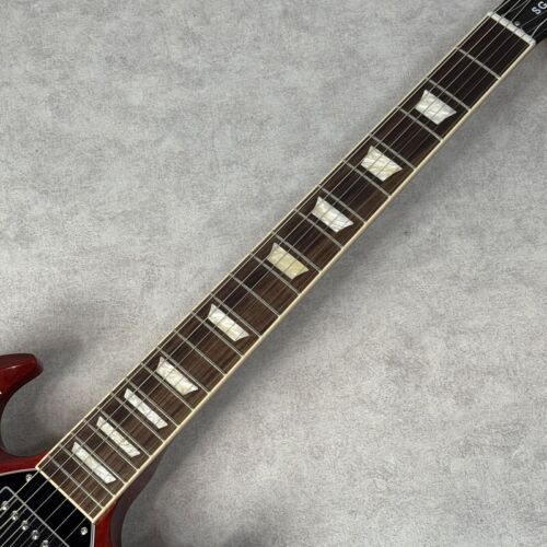 Gibson SG Standard 2024 Chitarra elettrica rossa con custodia rigida - Foto 7 di 9