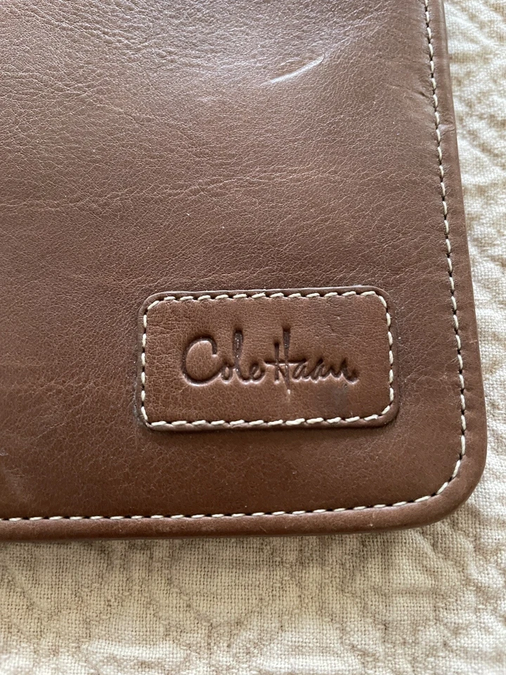 Cole Haan Marrón FUNDA DE CUERO Funda 8.5"x5.75" Kindle Tablet Folio Estuche Plegado Foto 2 de 4