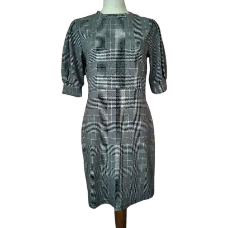 H & M Plaid  Work Dress Size M  EUC