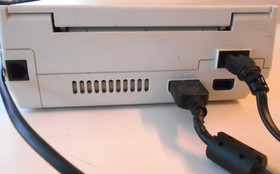 Sega Dreamcast Console and controllers  Powers up  Spares & Repairs PAL