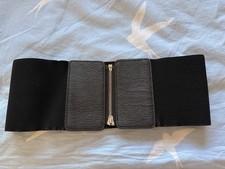 Sexy Gürtel für Details an der Taille. Größe S