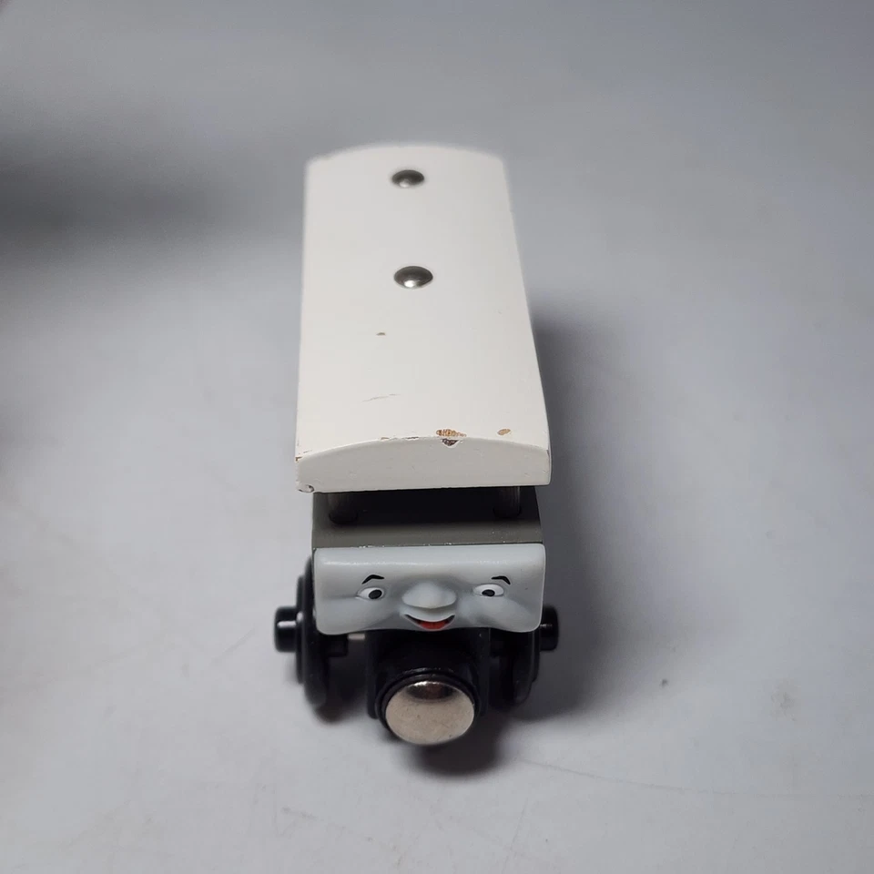 Thomas Wooden Railway Toad Brakevan Train Bom Estado - Imagem 2 de 4