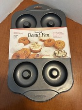 Norpro Non stick Donut Pan Mold 6 Count Professional Essentials