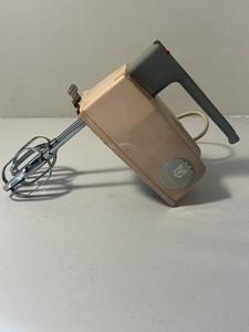 Dormeyer Pink Hand Mixer Tested And Works As Should.