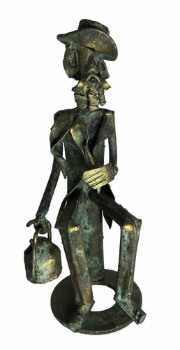 VTG Rustic Metal Art Brutalist Man With Oil Can Patina Sculpture 8" Tall - Picture 10 of 12