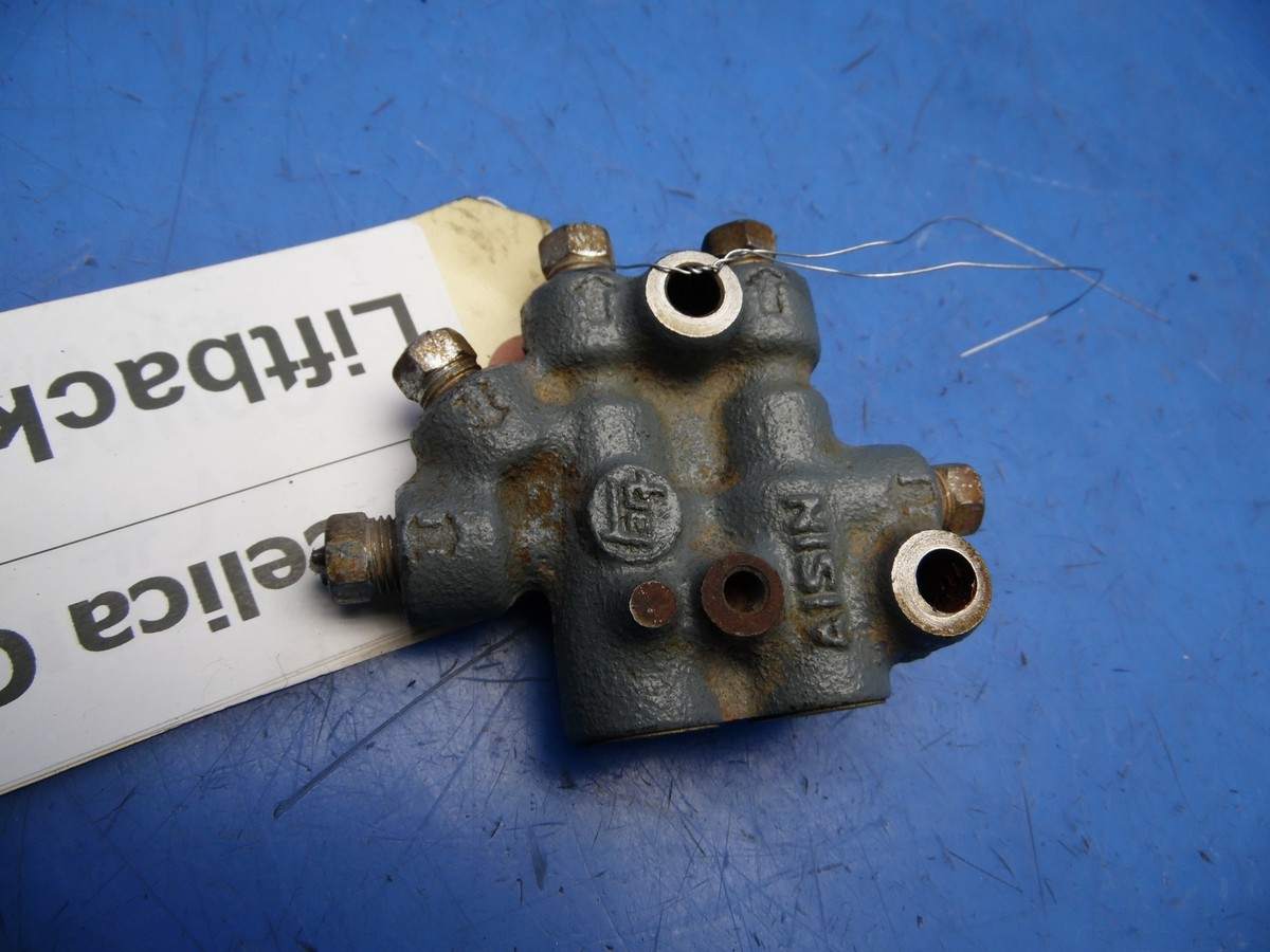 柘榴a 86-89 Toyota Celica ST162 OEM brake proportional