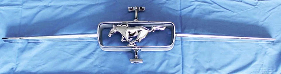 ¡NUEVO! Ford Mustang 1964-1965 cromo parrilla adorno caballo y corral pony y barras Foto 4 de 4