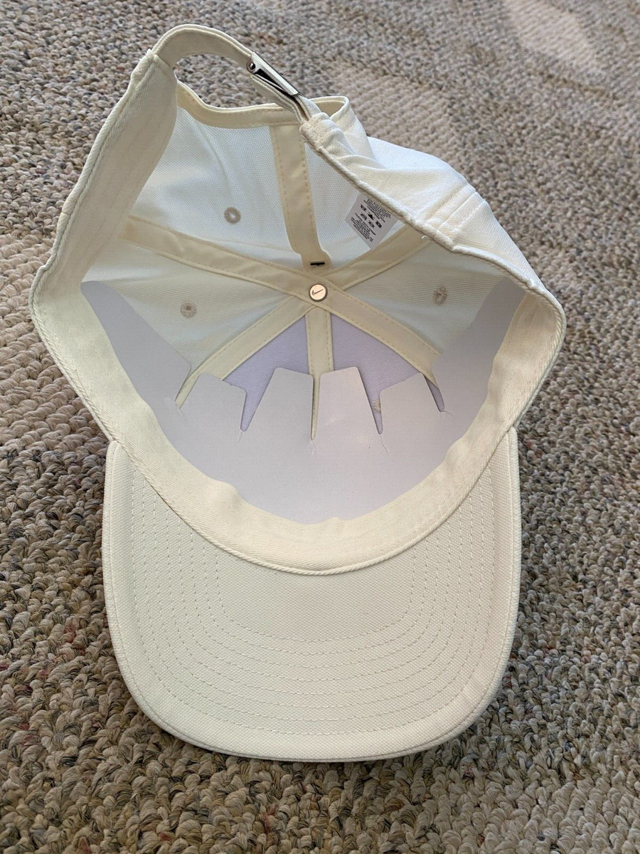 Nike Cap Hat Club Structured Metal Logo FB5371-113 Coconut