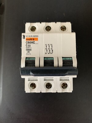 Merlin Gerin Multi 9 C60HC MCB C32a 3 polig