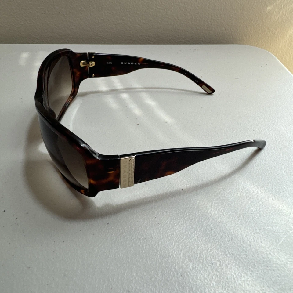 Gafas de sol Skagen S002-002 leer por favor. Foto 2 de 4