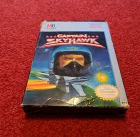 Captain Skyhawk (Nintendo) NES (&iexcl;Completo en caja!) Funciona bien (se env&iacute;a inmediatamente)