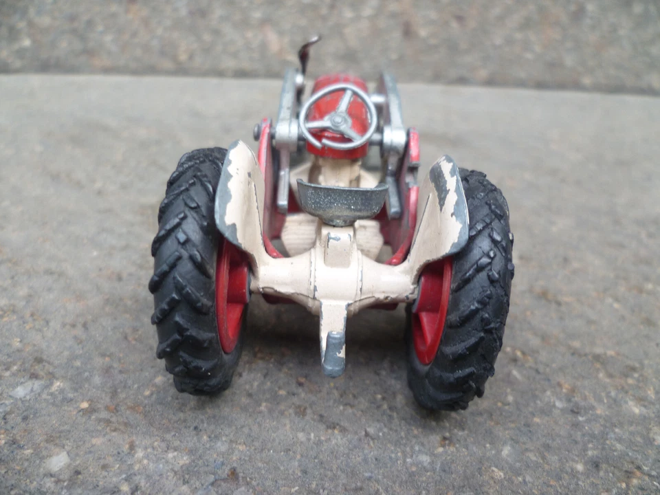 CORGI TOYS TRATTORE SCAVATORE - Immagine 3 di 4