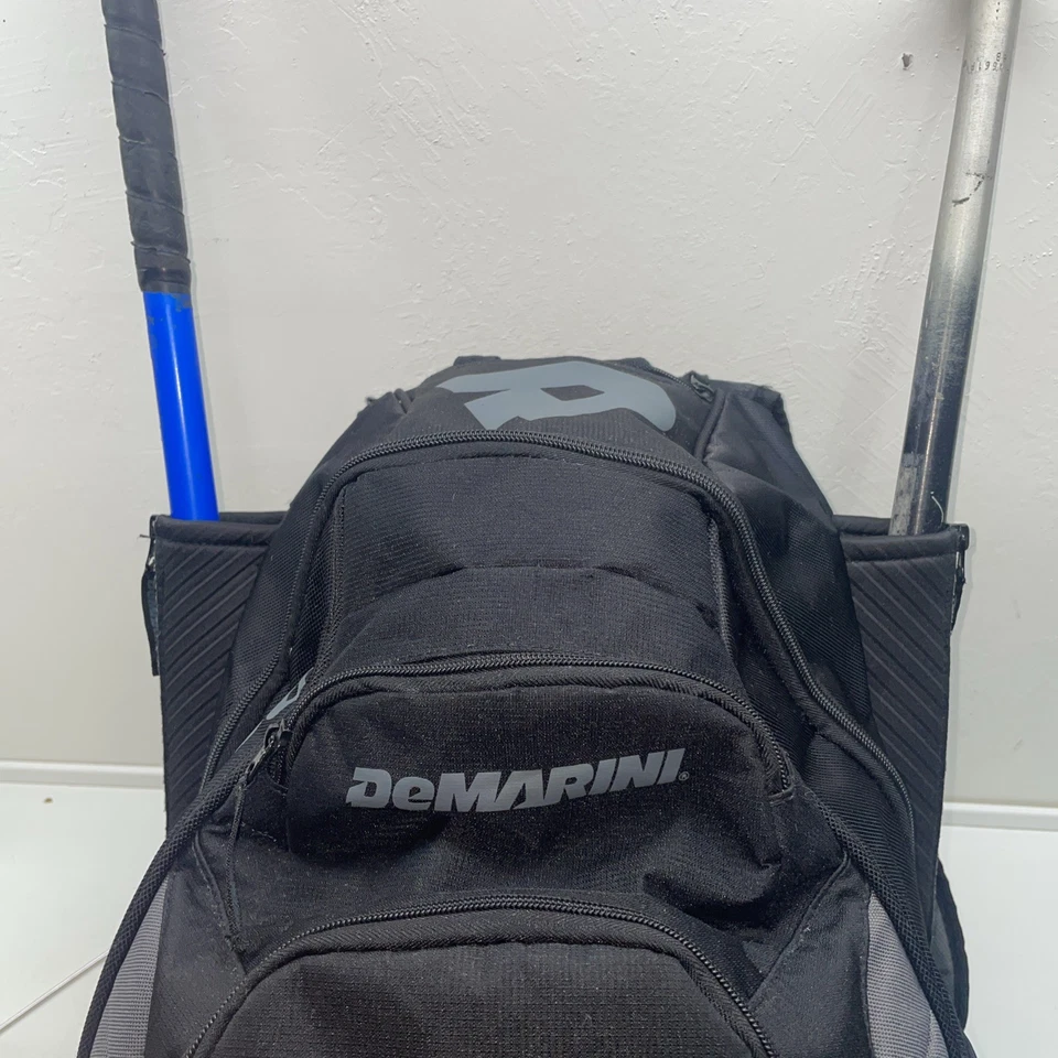 Equipo de béisbol/softbol doble bate DeMarini Bolsa usada buen estado Foto 2 de 4