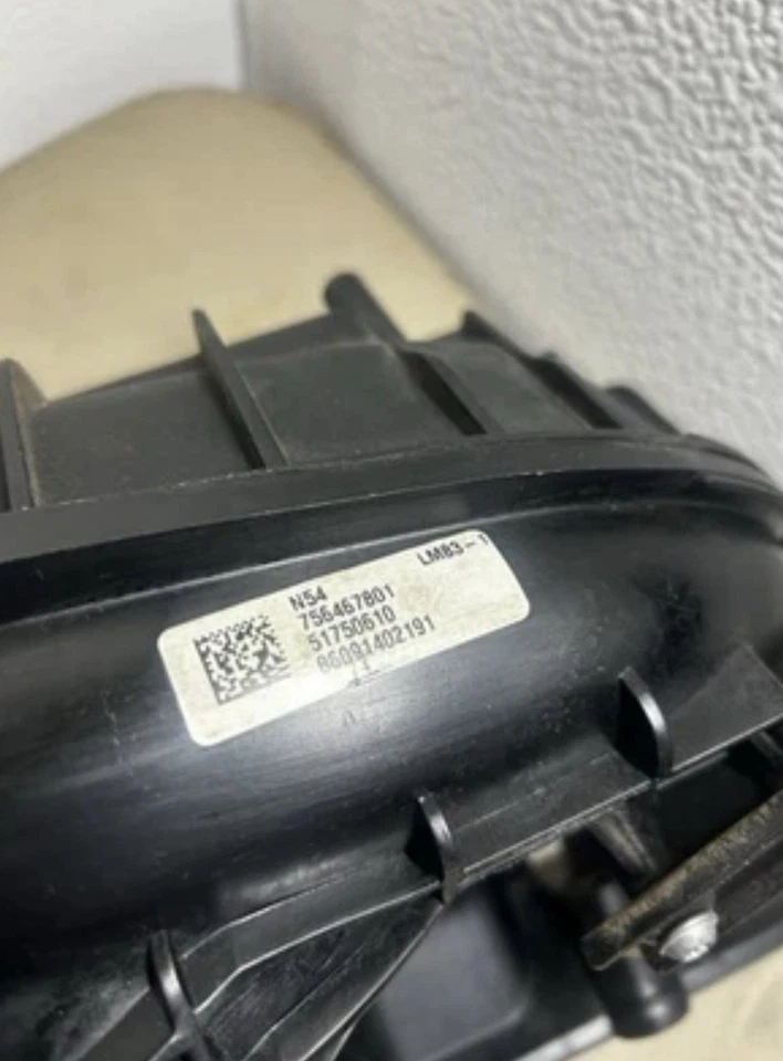 Colector de admisión BMW 335i 135i N54 usado OEM Foto 3 de 4