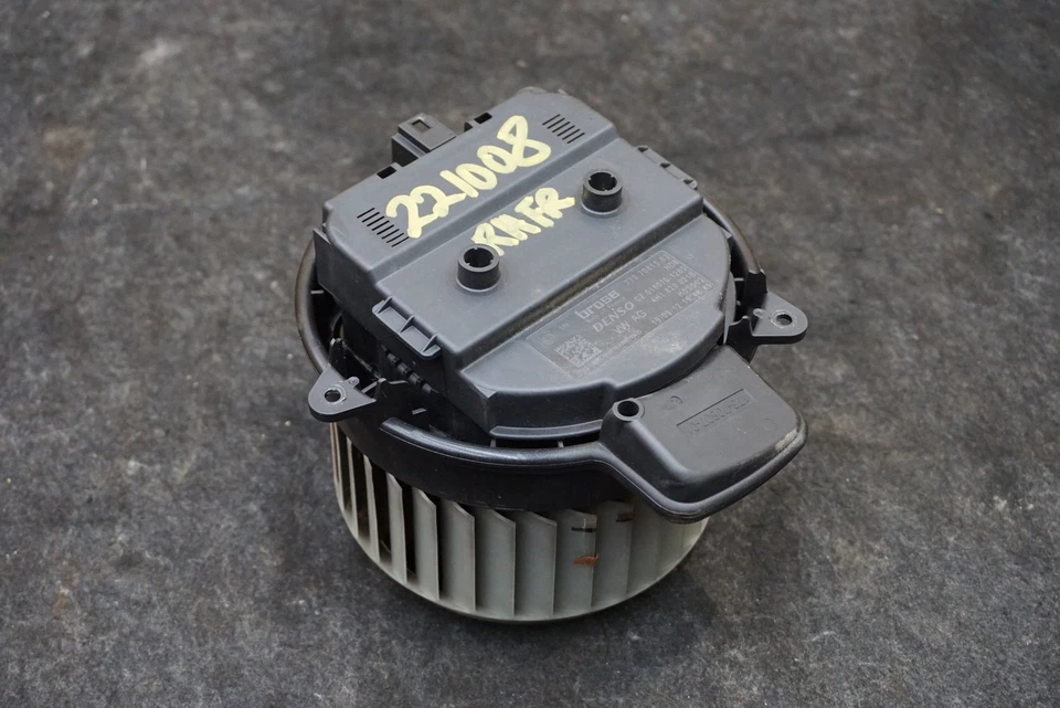 Conjunto de motor soplador HVAC OEM 4H1820021A Audi A7 A8 S7 S8 2013-17 Foto 2 de 4