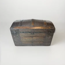 Antique Dome Top Steamer Trunk Tin Clad 34x21x18 Unrestored