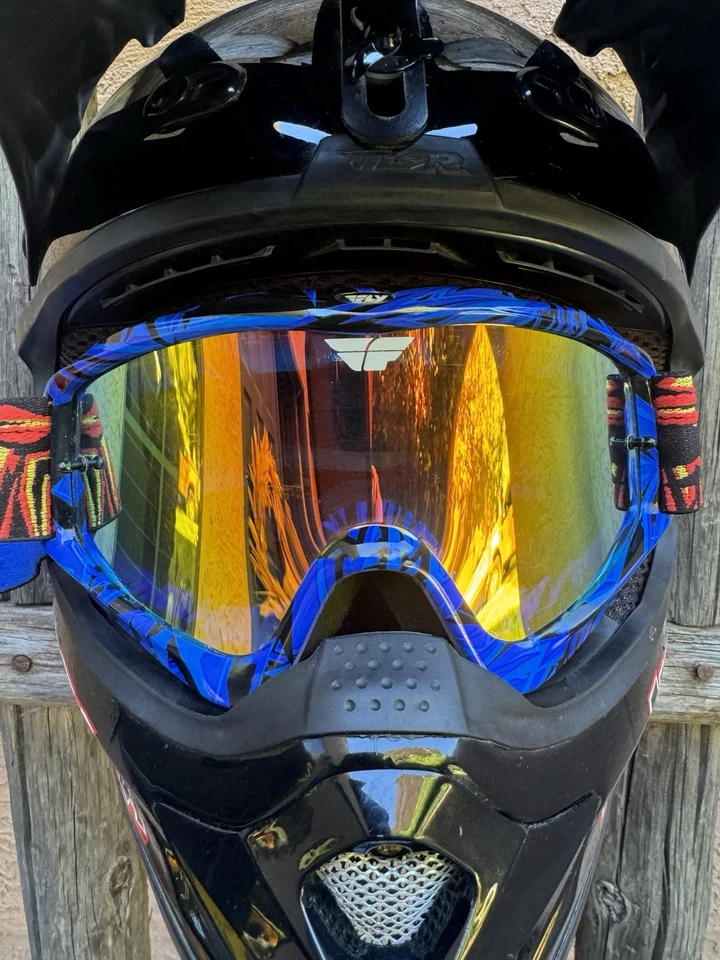 2013 Edición Limitada MSR Metal Mulisha Casco para Hombre con Gafas Moscadoras Talla Mediana Foto 4 de 4