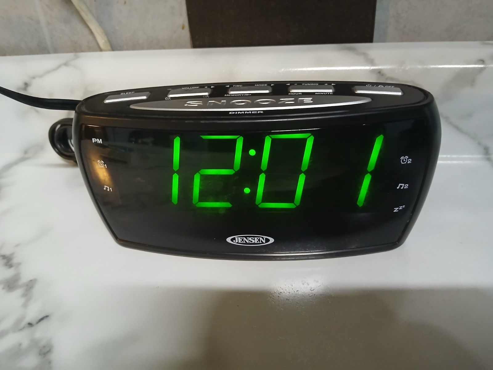 Jensen JCR 208 A AM FM AUX Dual Alarm Clock Radio Green LED Digital Display Black featured image